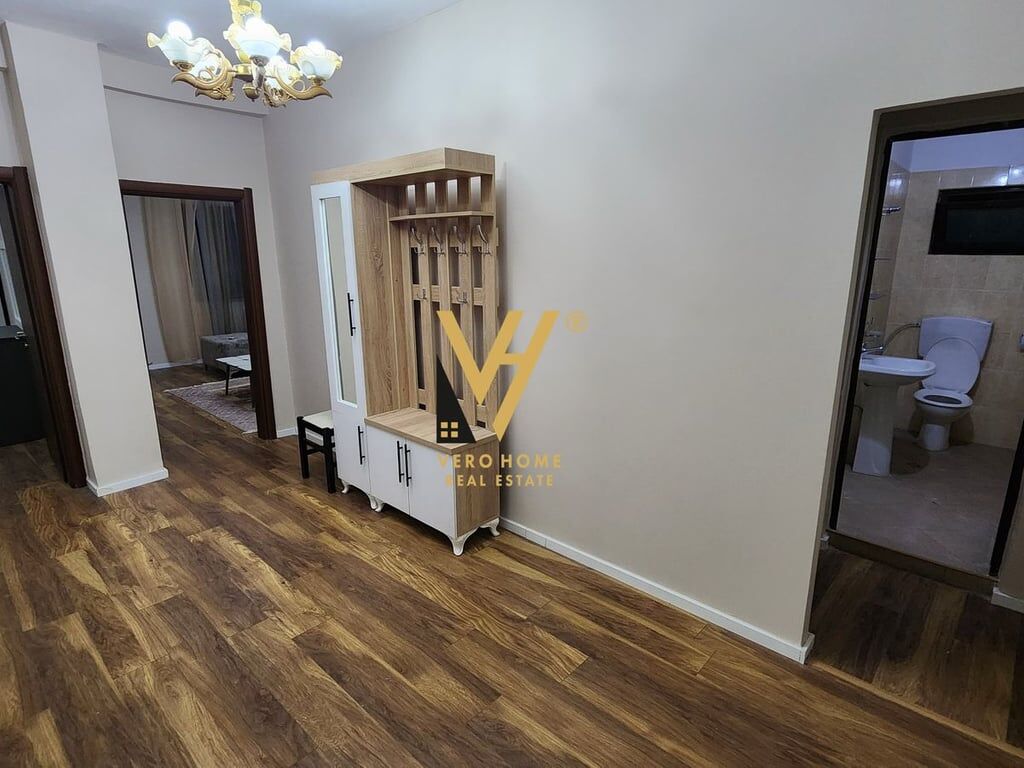 AFFITTASI APPARTAMENTO 2+1 IN VIA MYSLYM SHYRI A 70.000 LEK.