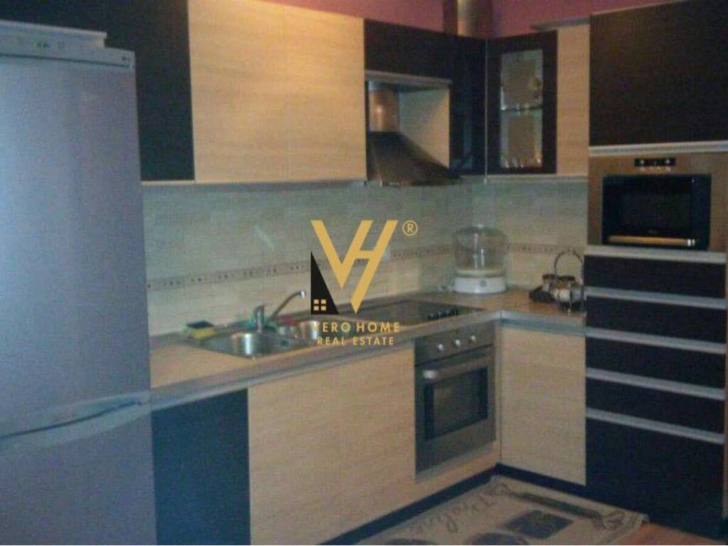 AFFITTASI APPARTAMENTO 1+1+BALCONE IN VIA ELBASAN A 450 EURO