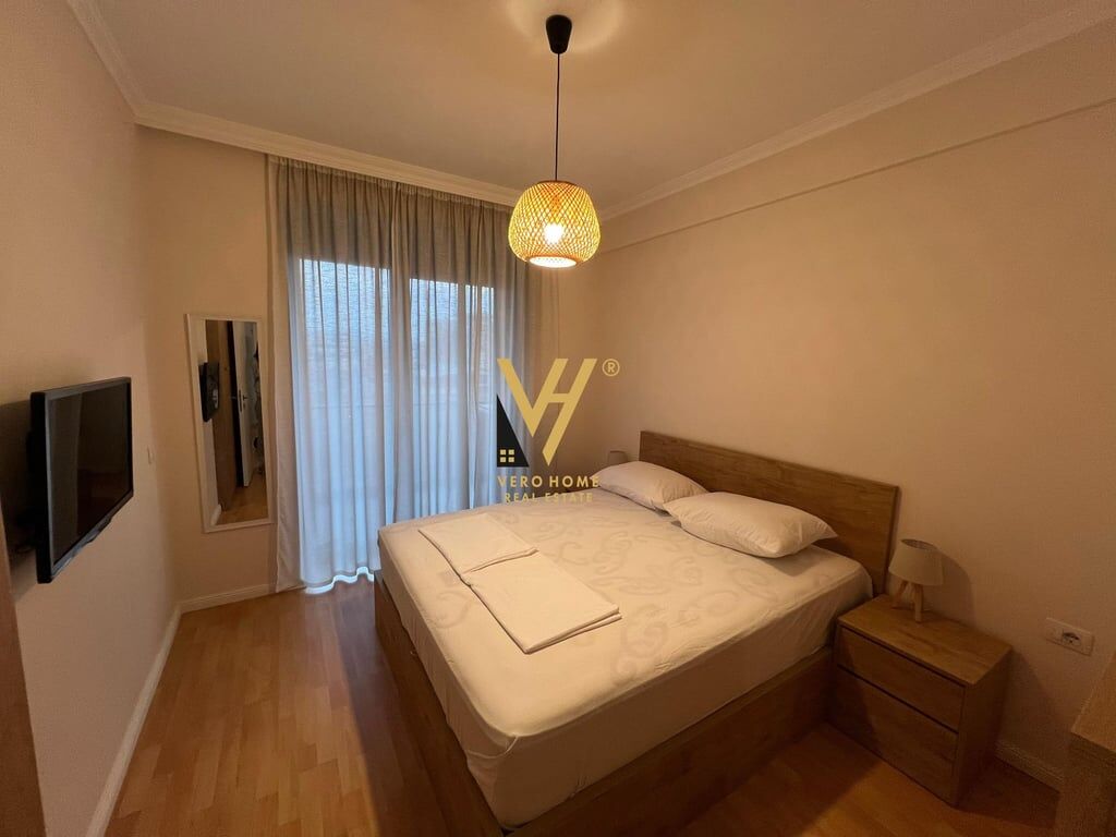JEPET APARTAMENT 2+1 ME QERA TE BRRYLI 800 EURO