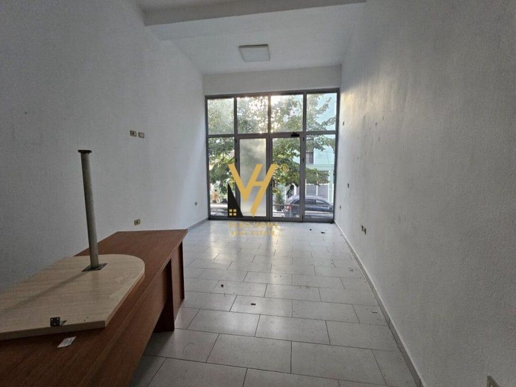 SHITET DYQAN 32 M2 TE RRUGA MINE PEZA 95.000 EURO