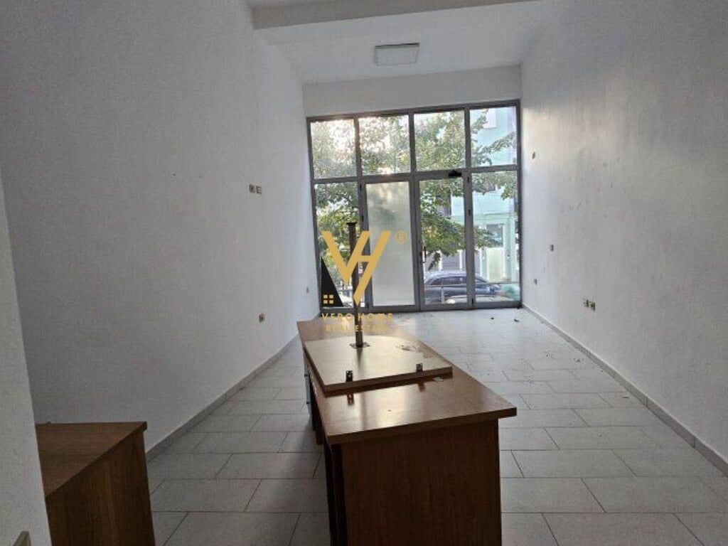 SHITET DYQAN 32 M2 TE RRUGA MINE PEZA 95.000 EURO