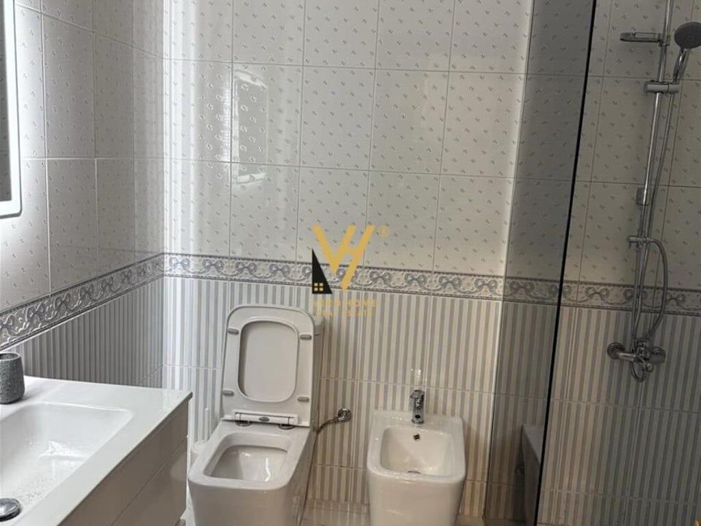 AFFITTASI APPARTAMENTO 2+1+BLK IN VIA MYSLYM SHYRI 700 EURO