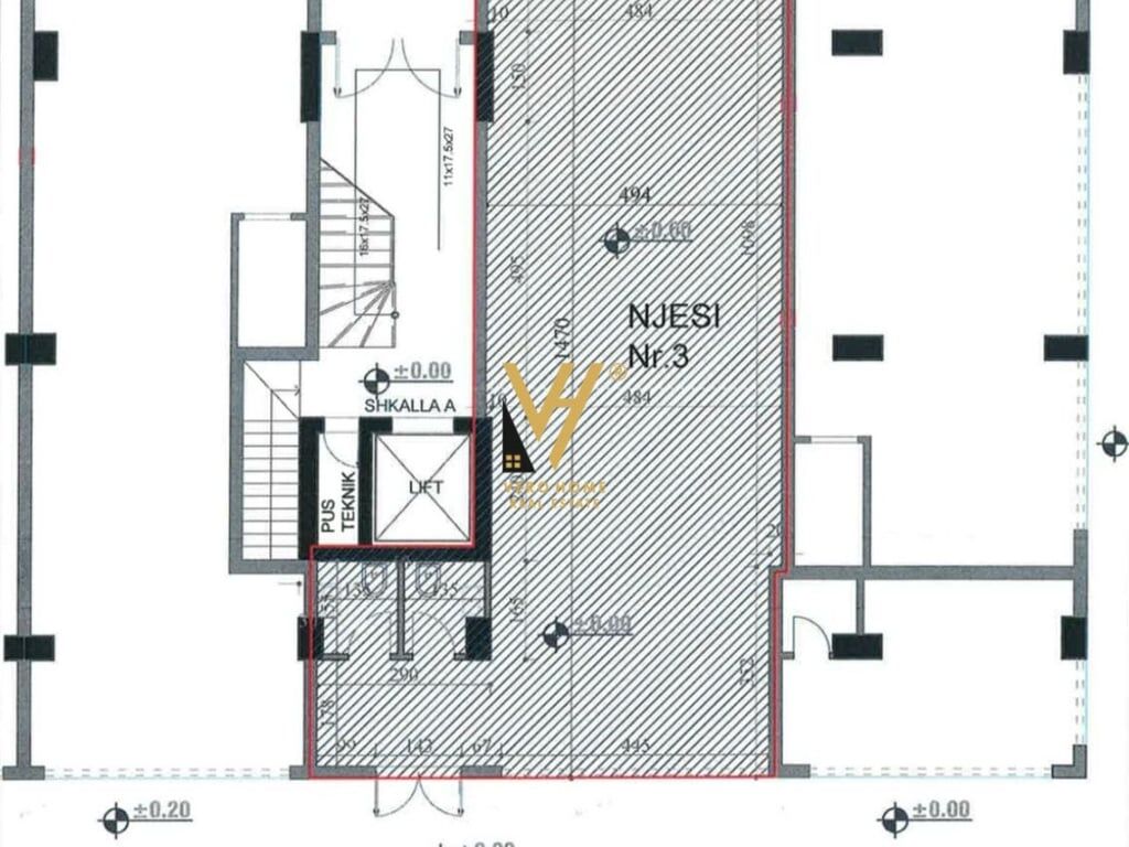 STORE FOR SALE 86 M2 ON 21 DECEMBER 215,000 EURO
