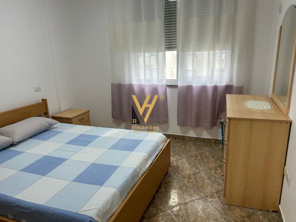 AFFITTASI APPARTAMENTO 1+1 PRESSO L'EX ESPOSIZIONE 55.000 LEKË
