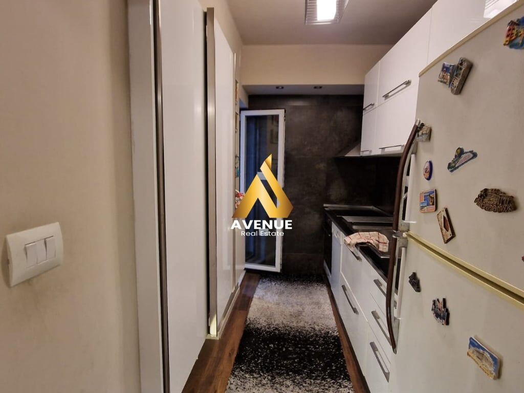 JEPET ME QIRA APARTMENT 2+1 PRANE PALLATIT ME SHIGJETA, TIRANE