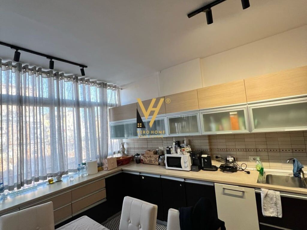 JEPET APARTAMENT 2+1+BLK ME QERA TE RRUGA E KOSOVAREVE 70.000 LEKE