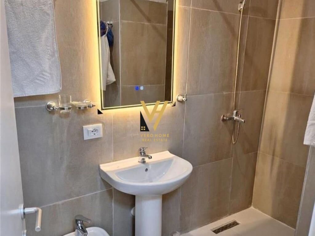 JEPET APARTAMENT 2+1+BLK ME QERA TE 5 MAJI 500 EURO