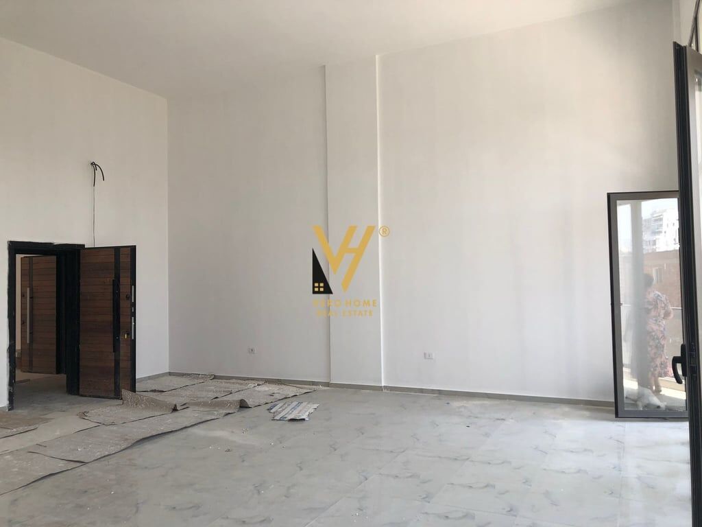 OFFICE FOR SALE 88 M2 IN PORCELAN 261,000 EURO