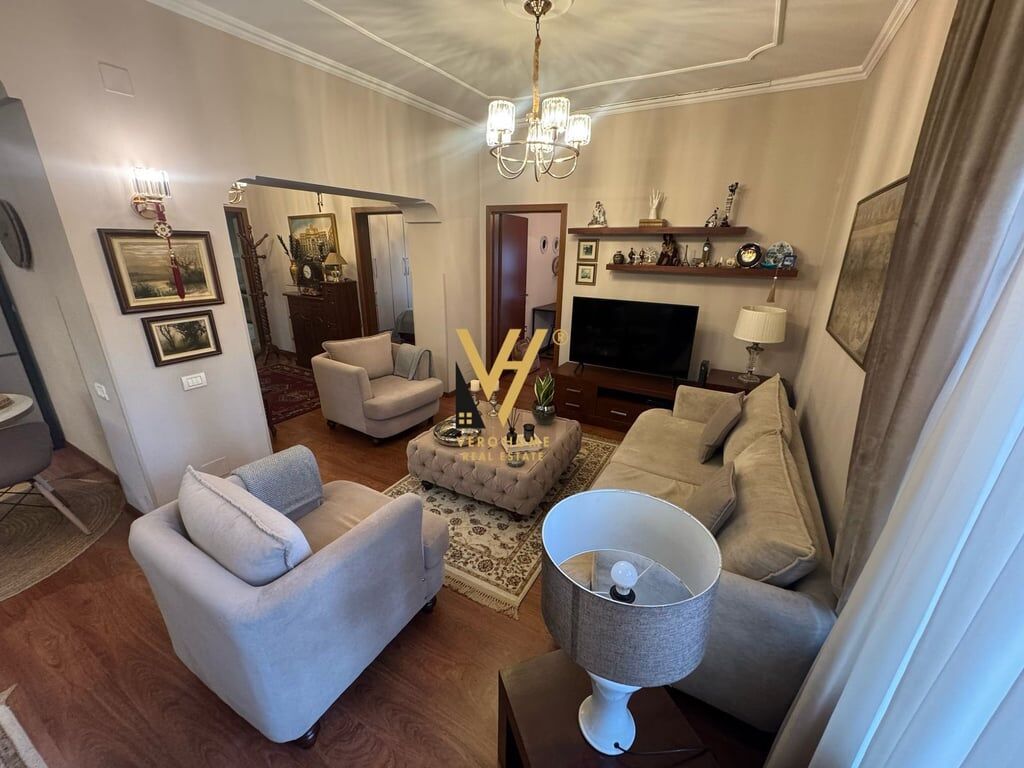 APARTMENT FOR SALE 3+1+2+BASEMENT IN THE CENTER 320,000 EURO
