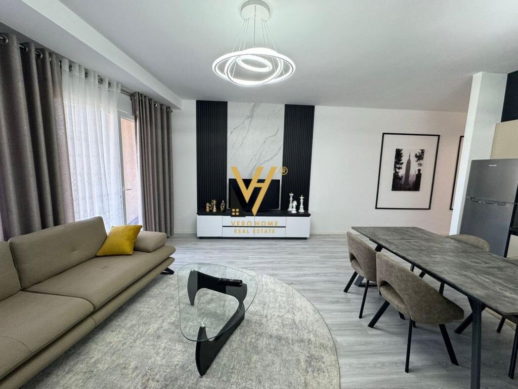 SHITET APARTAMENT 3+1+2+2BLK TE LIQENI THATE 350.000 EURO