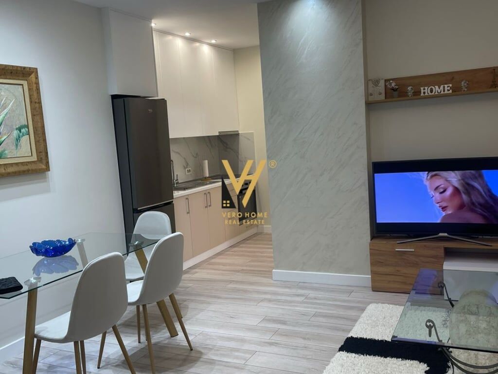 JEPET APARTAMENT 1+1 ME QERA TE RRUGA E KOSOVAREVE 900 EURO
