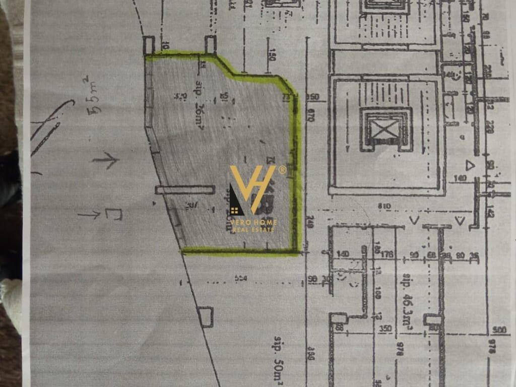 AFFITTASI UFFICIO 52 M2 IN MYSLYM SHYRI 1.500 EURO