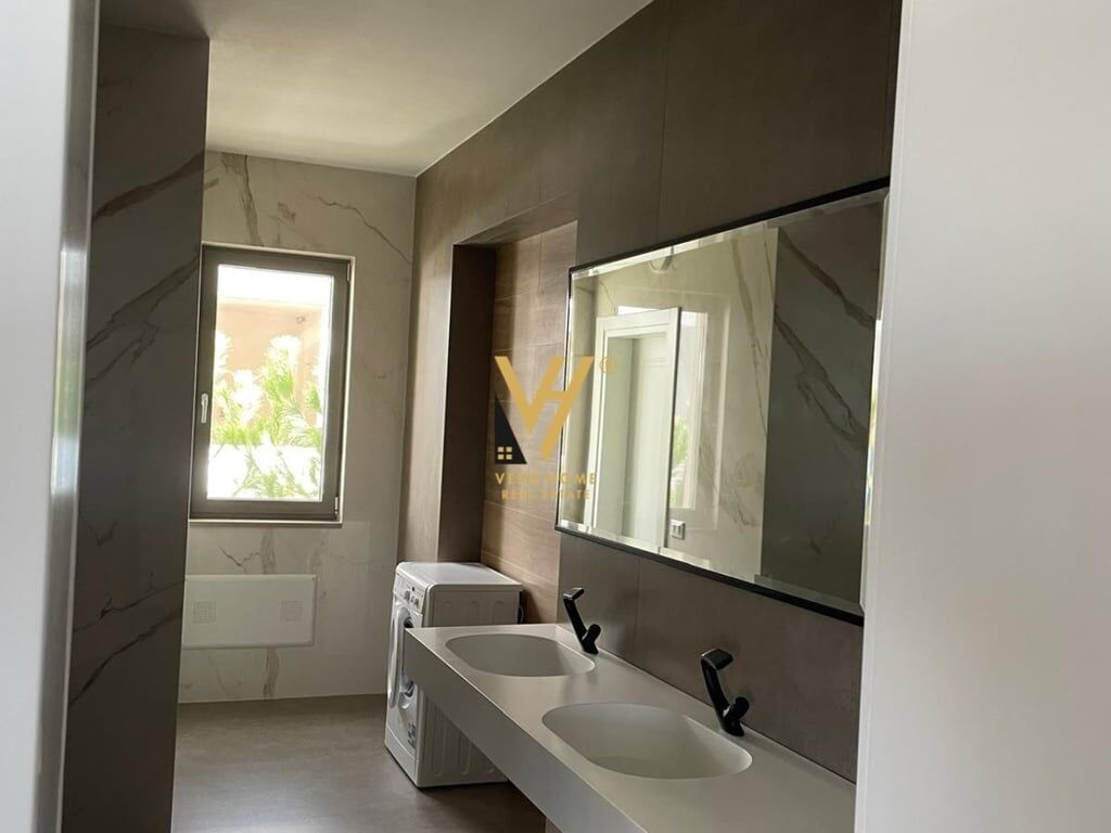 APARTMENT FOR RENT 3+1+2+PARKING IN VLORA 2,500 EURO