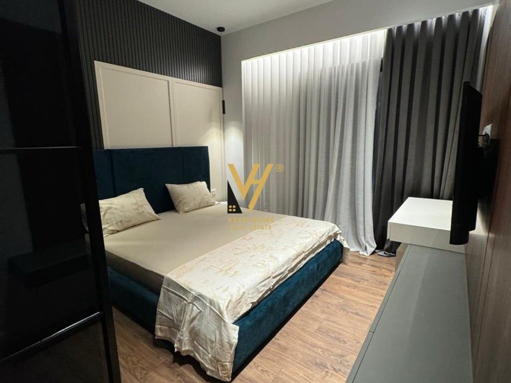 AFFITTASI APPARTAMENTO 3+1+2+BOX IN VIA KAVAJES 2.500 EURO