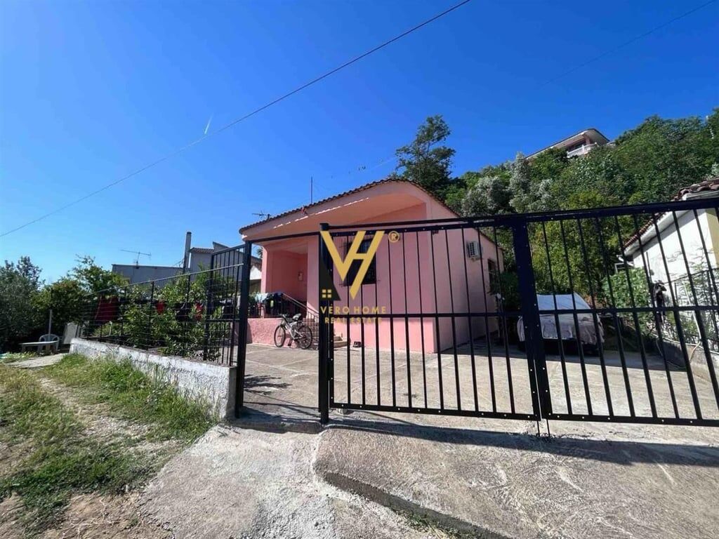 SHITET SHTEPI PRIVATE 1+1 NE YZBERISHT 200.000 EURO