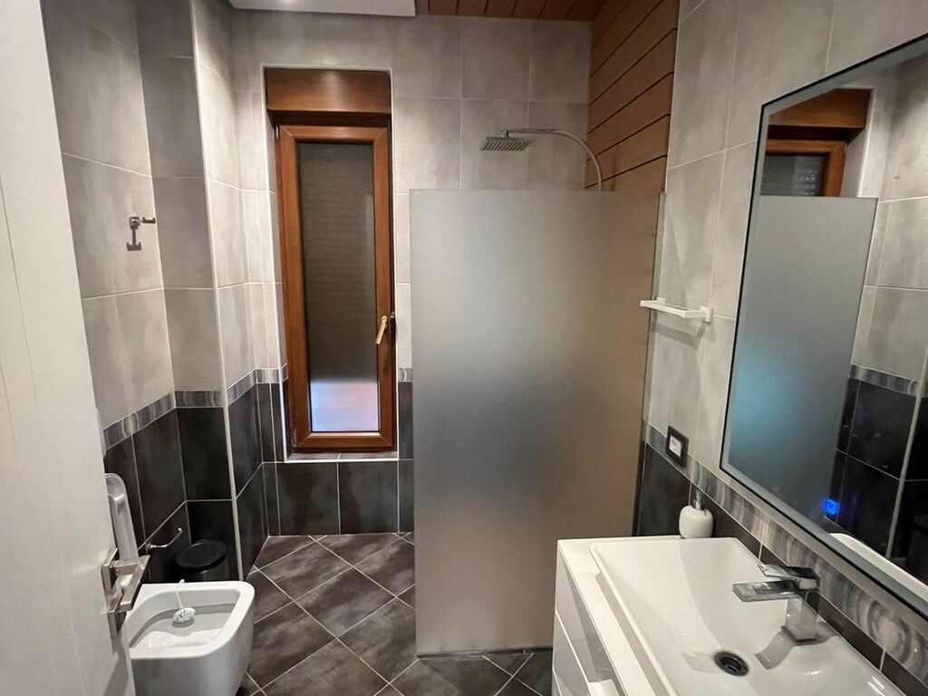 Shitet Vile 3 Kateshe ne TEG 600.000 euro