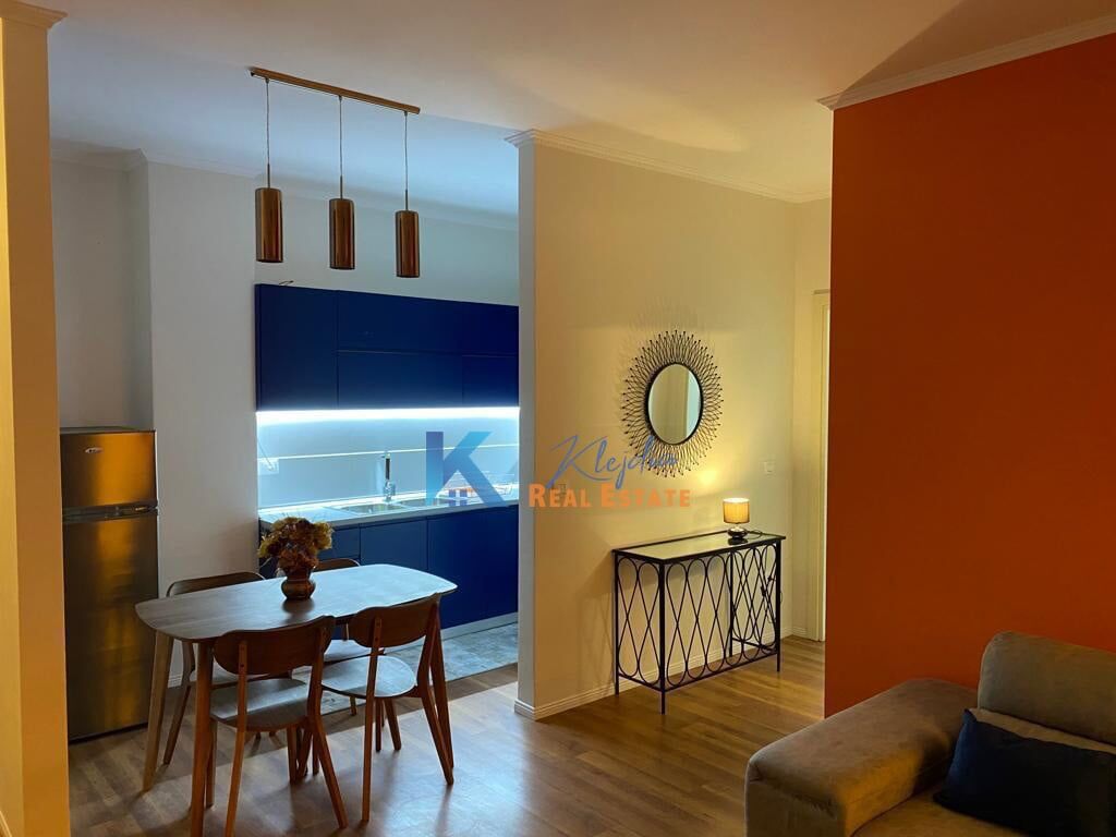 SUPER APARTAMENT 1+1 ME QIRA TE KOMPLEKSI DELIJORGJI