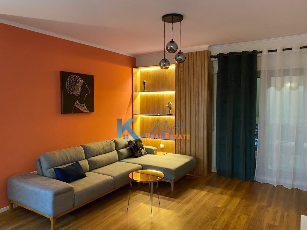 SUPER APARTAMENT 1+1 ME QIRA TE KOMPLEKSI DELIJORGJI