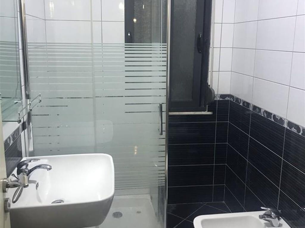 Jepet Apartament 2+1+2 me qera ne Yzberisht