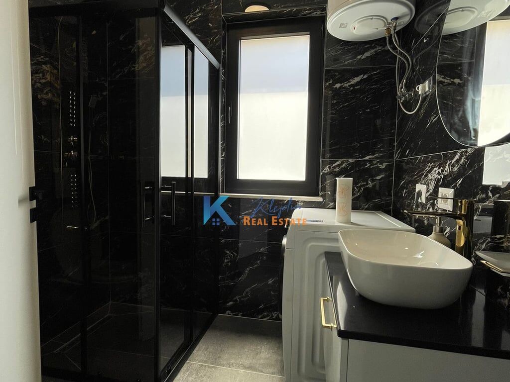 SUPER APARTAMENT 1+1 ME QIRA TE 21 DHJETORI