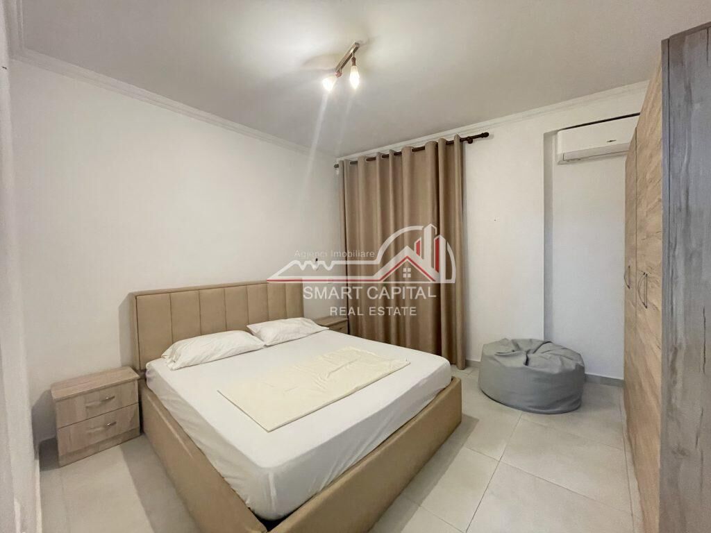 APARTAMENT 3+1+2 JEPET ME QIRA TE KISHA ORTODOKSE/VLORE. €600 Me QeraNdertes e reOferte