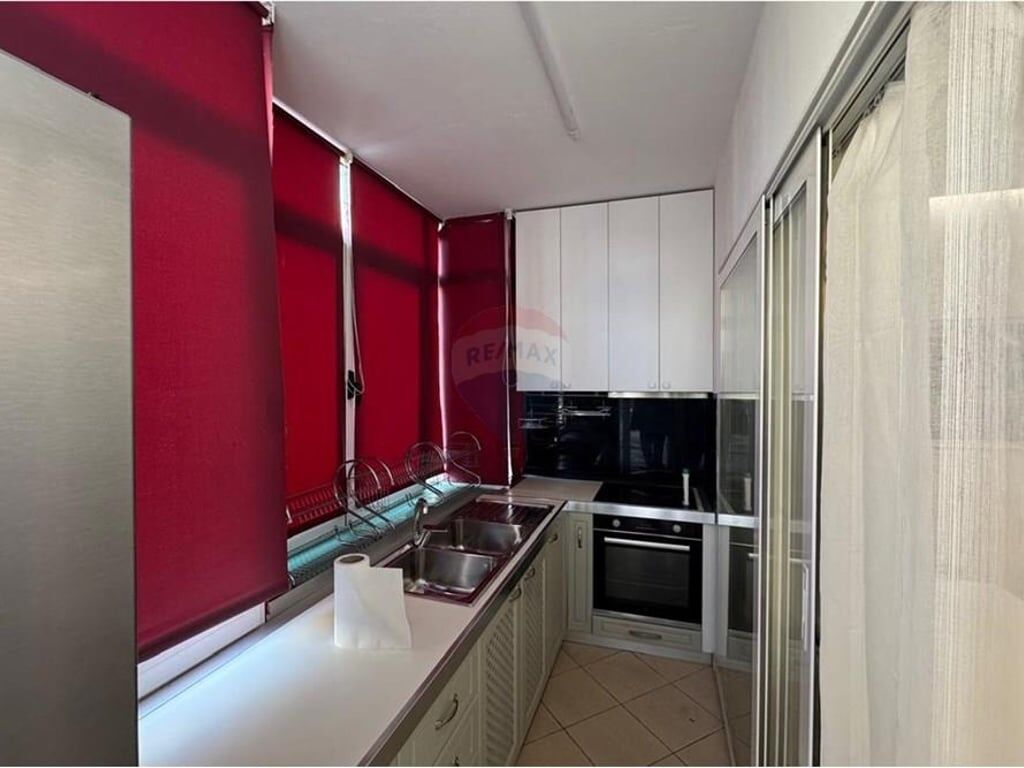 Apartament 2+1 me qira, Komuna e Parisit