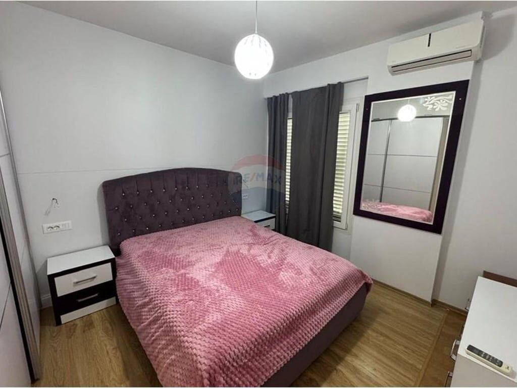 Apartament 2+1 me qira, Komuna e Parisit