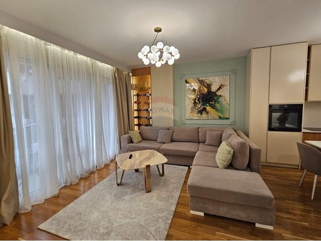 Apartament 1+1 me parkim per qira ne Qender