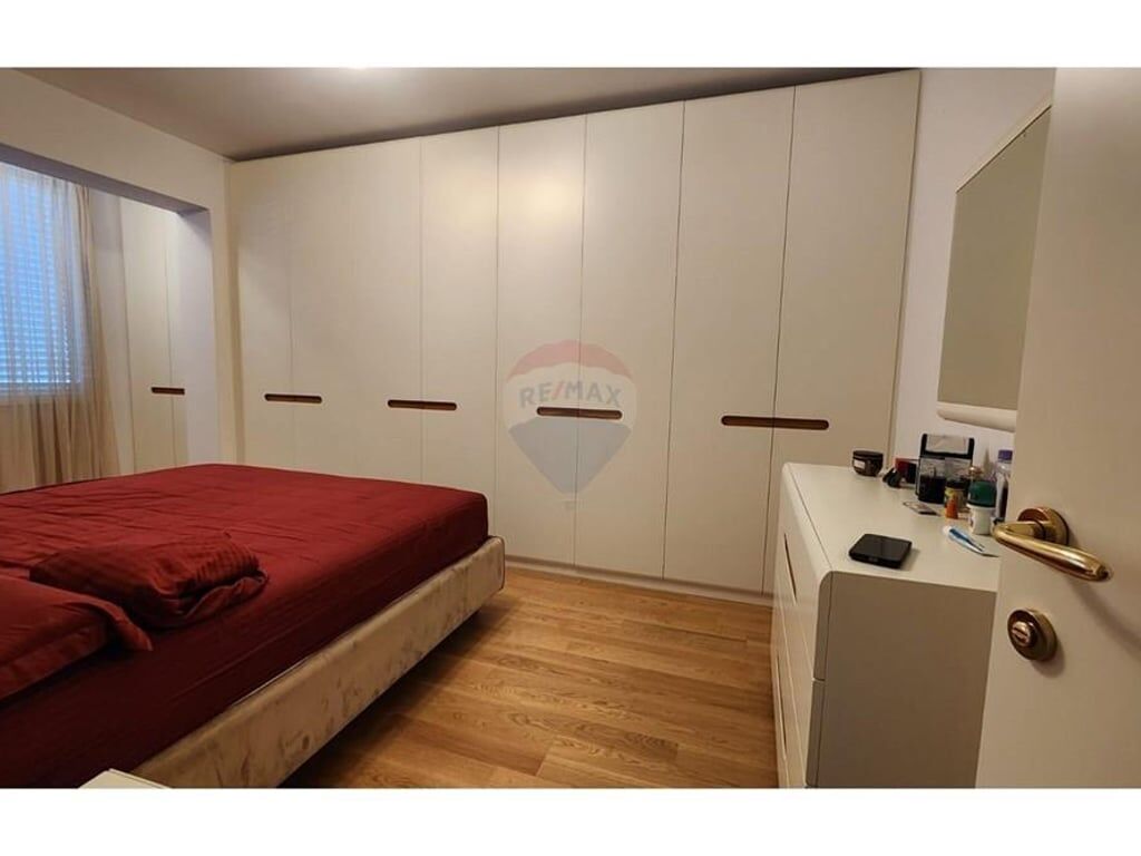 Jepet me qira apartament 2+1 te 21 Dhjetori