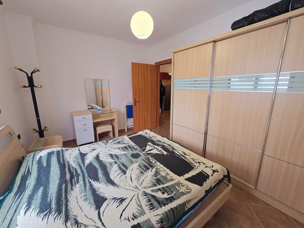 SHITET APARTAMENT 2+1 NE PLAZHIN E GOLEMIT