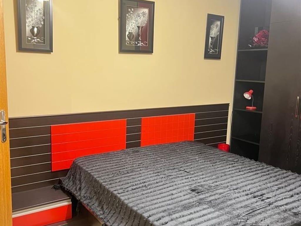 Jepet me qera apartament 2+1 Te Ring Center