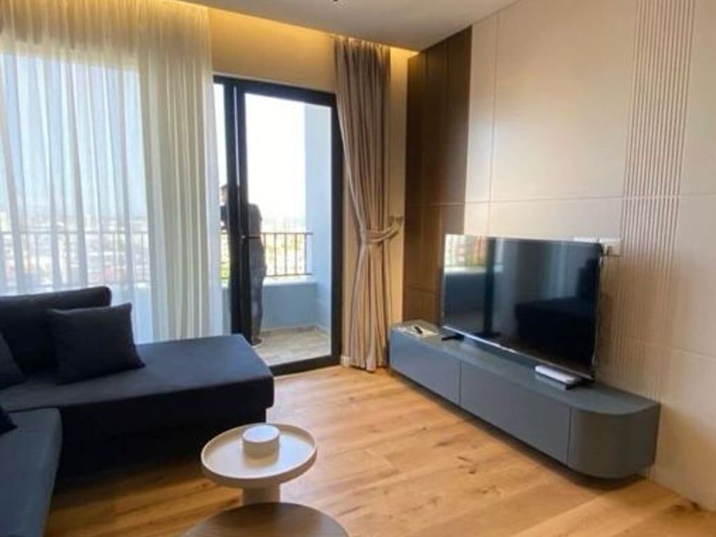 A 2+1 apartment is for rent in Kamez.