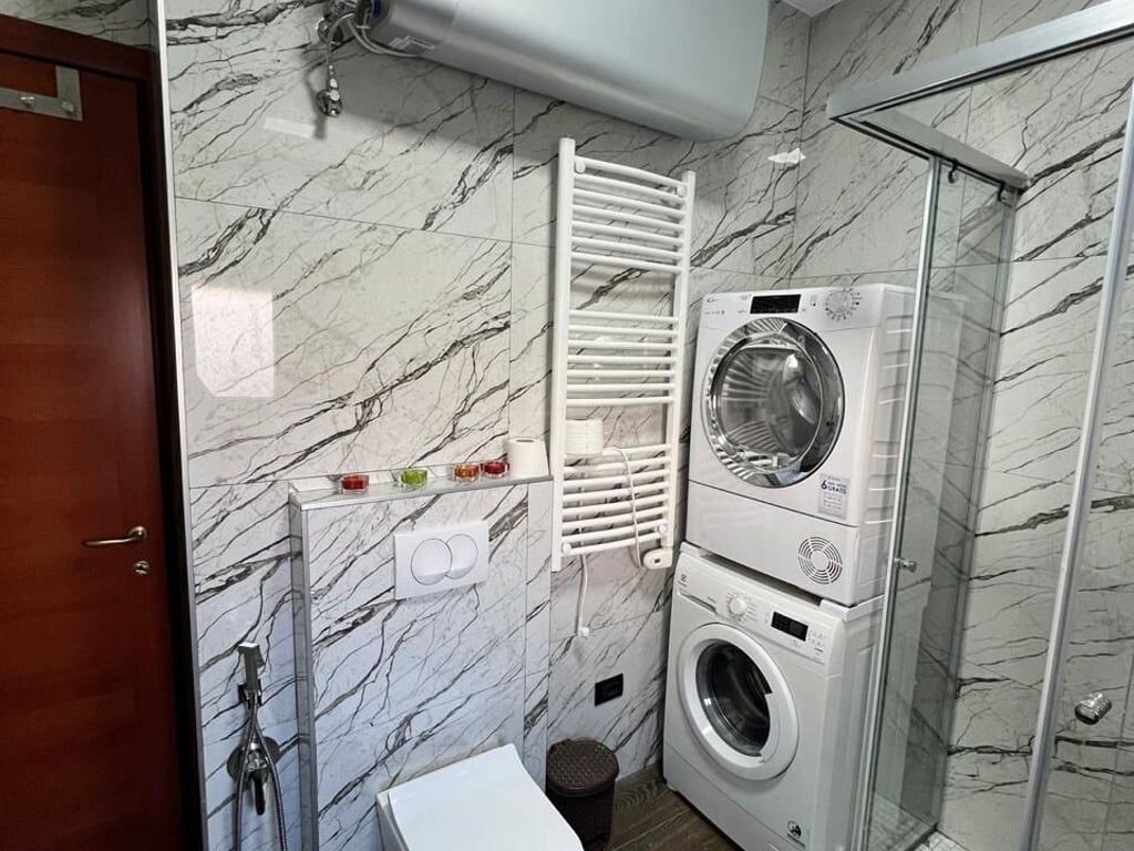 Affittasi appartamento 2+1 a Kodra e Diellit.