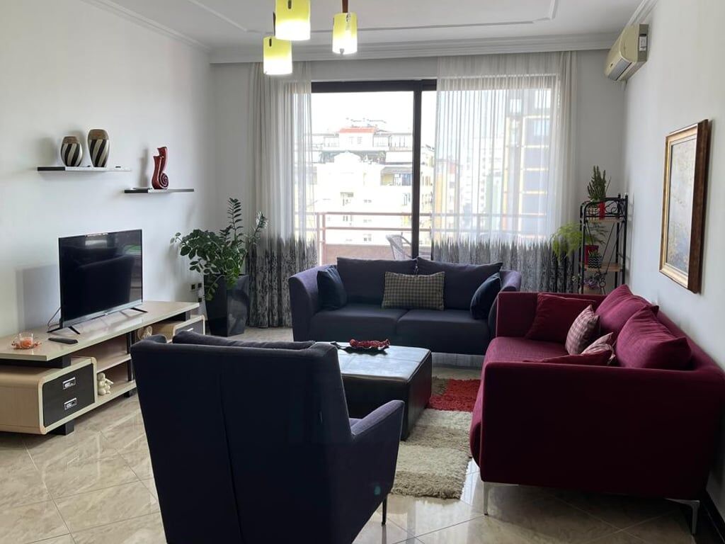 Affittasi appartamento 2+1 in Bllok a 800 euro.