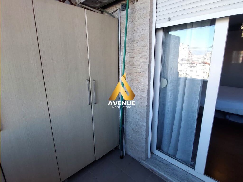 Jepet me qera Super Apartament 3+1+2+depo Myslym Shyri Tirane