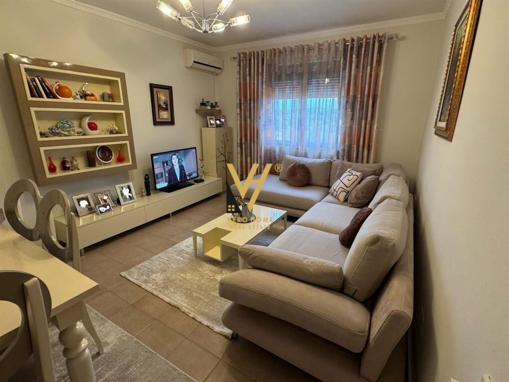 VENDESI APPARTAMENTO 2+1 A ALLIAS 102.000 EURO