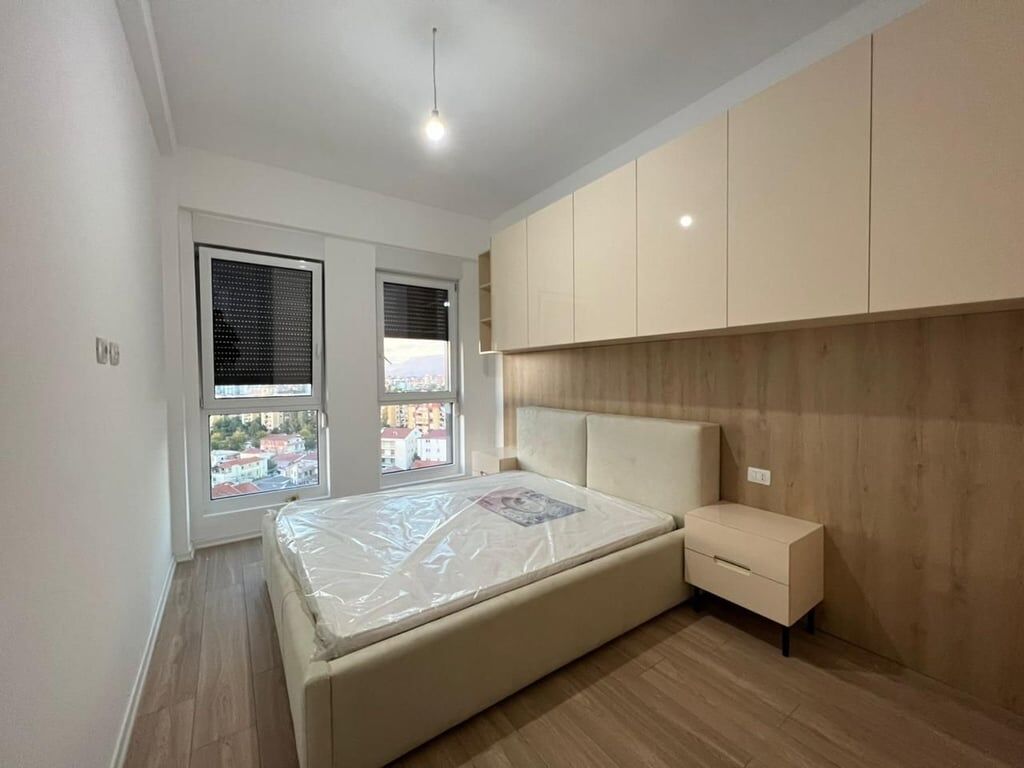 A 1+1 apartment is for rent on December 21 for 550 euros.