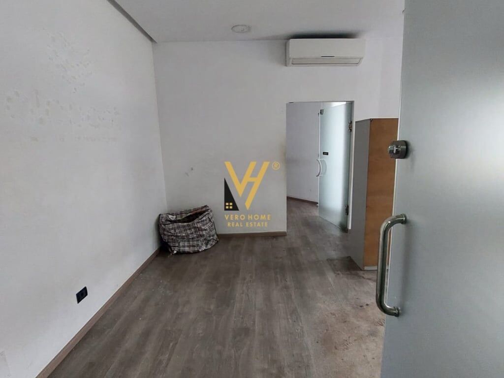 SHOP FOR RENT 100 M2 IN VASIL SHANTO 1,500 EURO