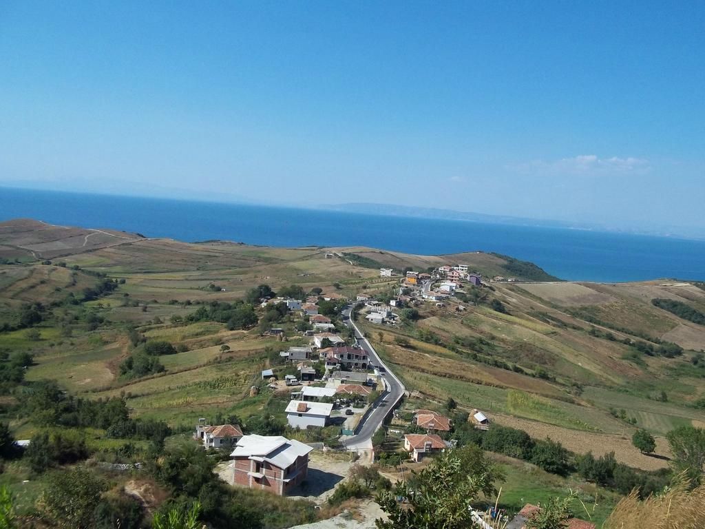 🔑 TOKË PËR SHITJE  TE Kepi i Rodonit! 🌍