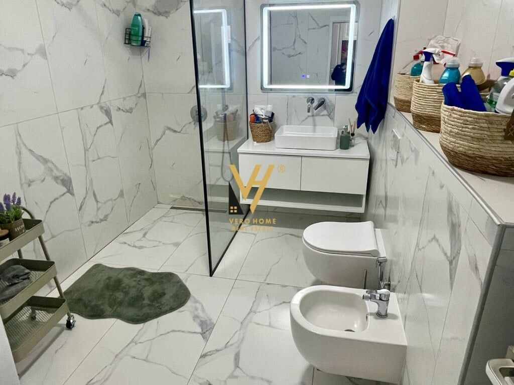 SHITET APARTAMENT 2+1 TE ALI DEMI 210.000 EURO