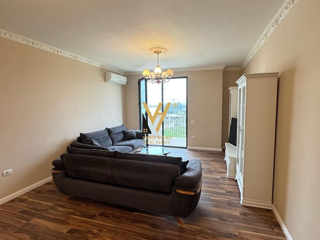 APARTMENT FOR SALE 2+1+BALCONY NEAR THE DRY LAKE 250,000 EURO