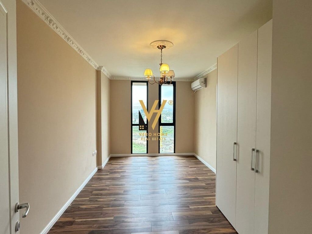 APARTMENT FOR SALE 2+1+BALCONY NEAR THE DRY LAKE 250,000 EURO