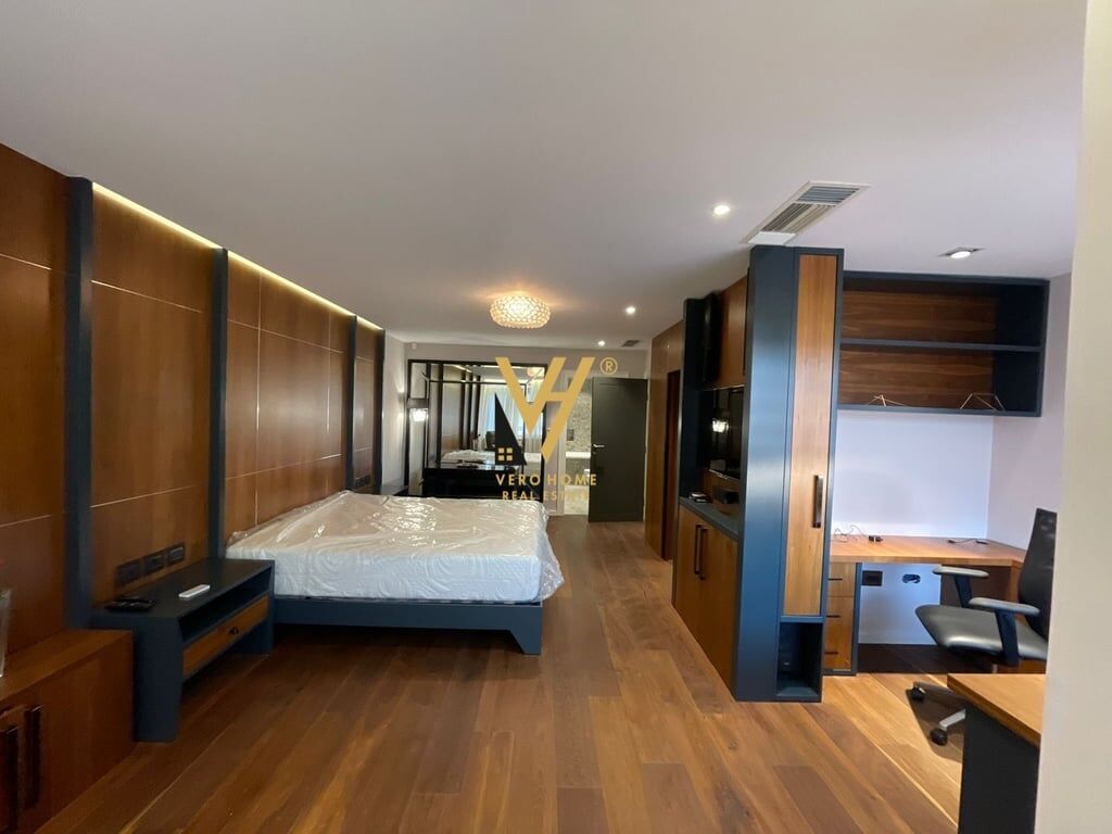 JEPET APARTAMENT 3+1+2+DY POSTA PARKIMI ME QERA TE KOPSHTI BOTANIK 1.500 EURO