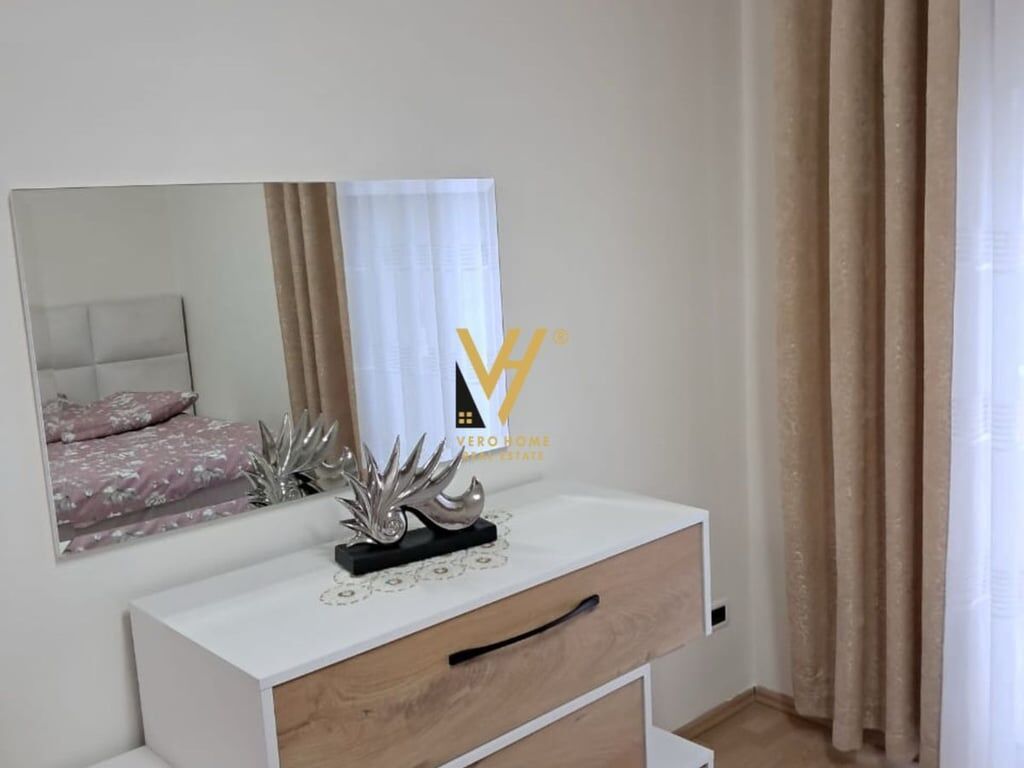 JEPET APARTAMENT 2+1+BLK ME QERA TE LIQENI ARTIFICIAL 650 EURO