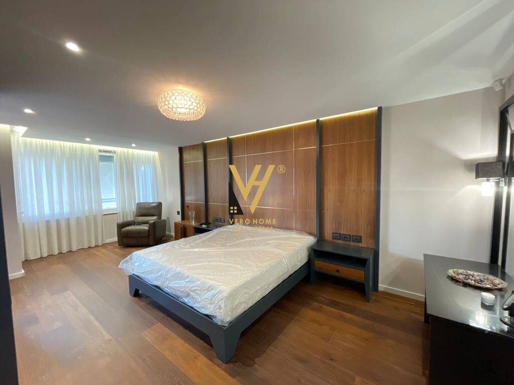 JEPET APARTAMENT 3+1+2+DY POSTA PARKIMI ME QERA TE KOPSHTI BOTANIK 1.500 EURO