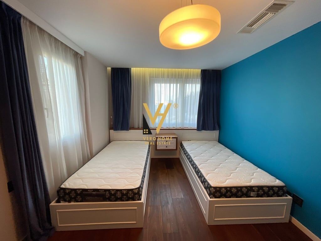JEPET APARTAMENT 3+1+2+DY POSTA PARKIMI ME QERA TE KOPSHTI BOTANIK 1.500 EURO