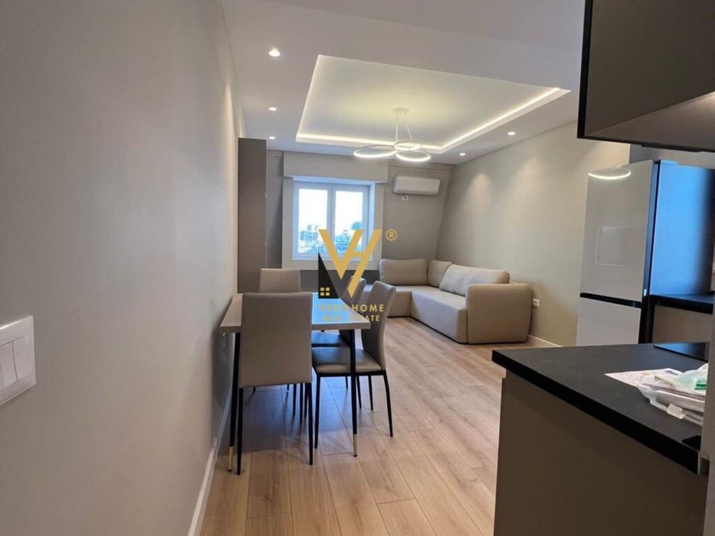 JEPET APARTAMENT 1+1+BLK ME QERA TE STADIUMI DINAMO 750 EURO