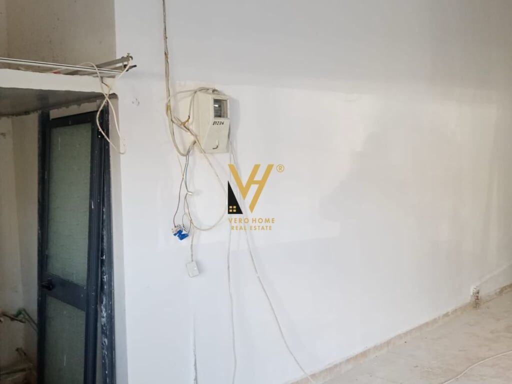 JEPET MAGAZINE 140M2 ME QERA TE ALI DEMI 1.200 EURO