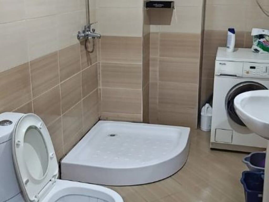 Apartment 1+1 for rent in Astir 400 euros.
