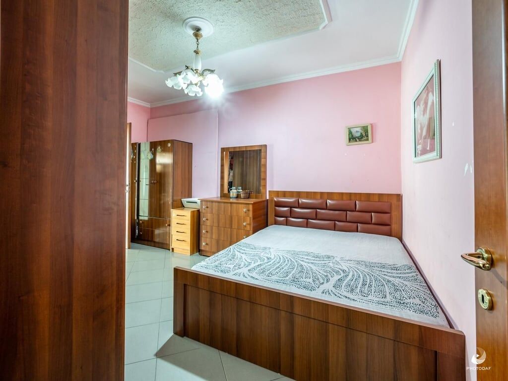 JEPET ME QERA APARTAMENT 1+1 MYSLYM SHYRI, TIRANE.